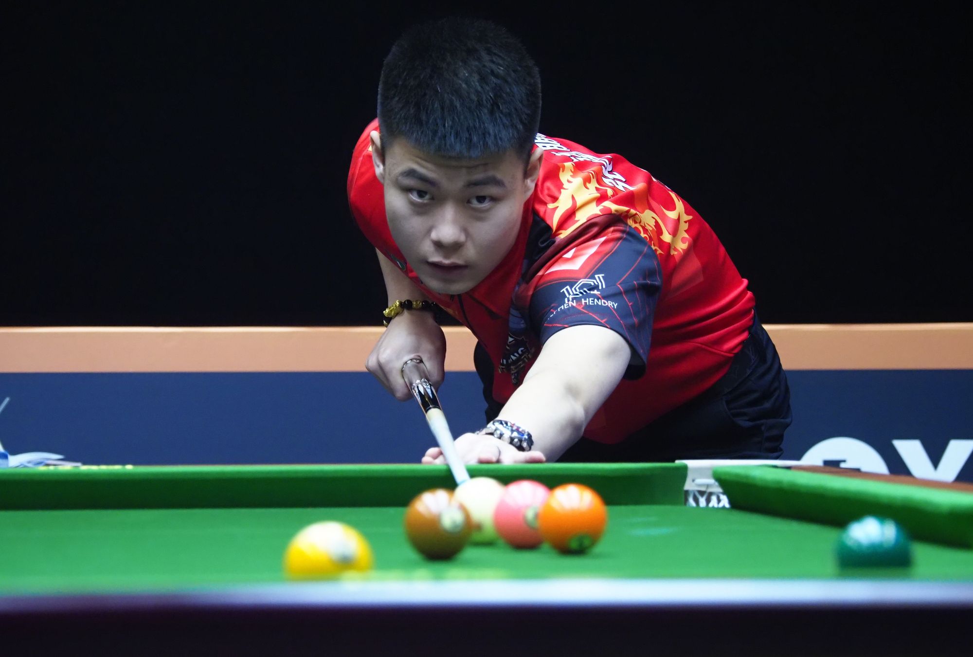 不追求个人 不追求个人