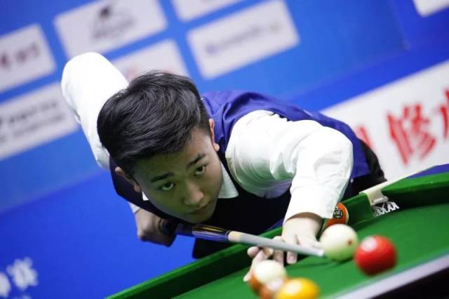 名球员在场 名球员在场